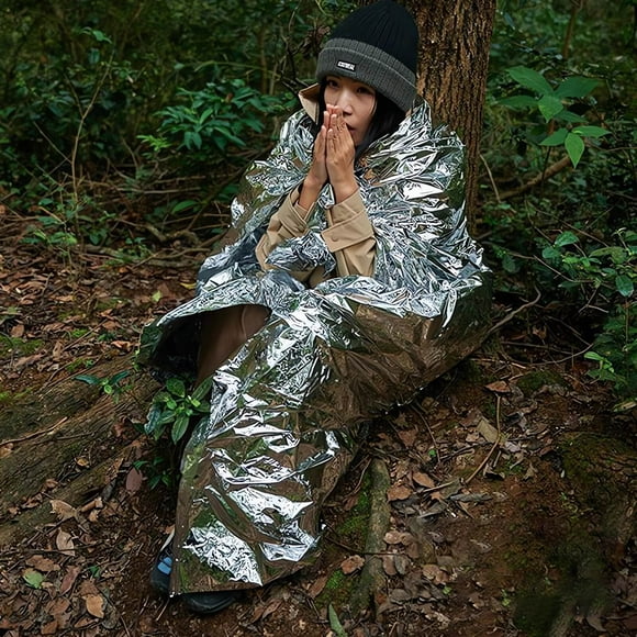 Dvkptbk Polyester Film Multifunctional Emergency Blanket Picnic Mat Outdoor Emergency Blanket Portable Saving Blanket Outdoor Survival Cold Insulation Blanket Reflective Camping & Hiking