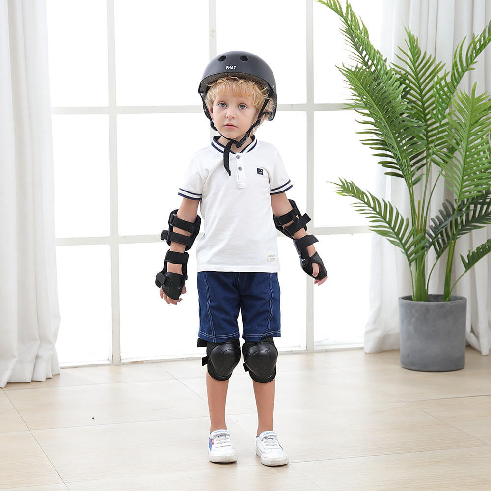 helmet and knee pads for toddlers