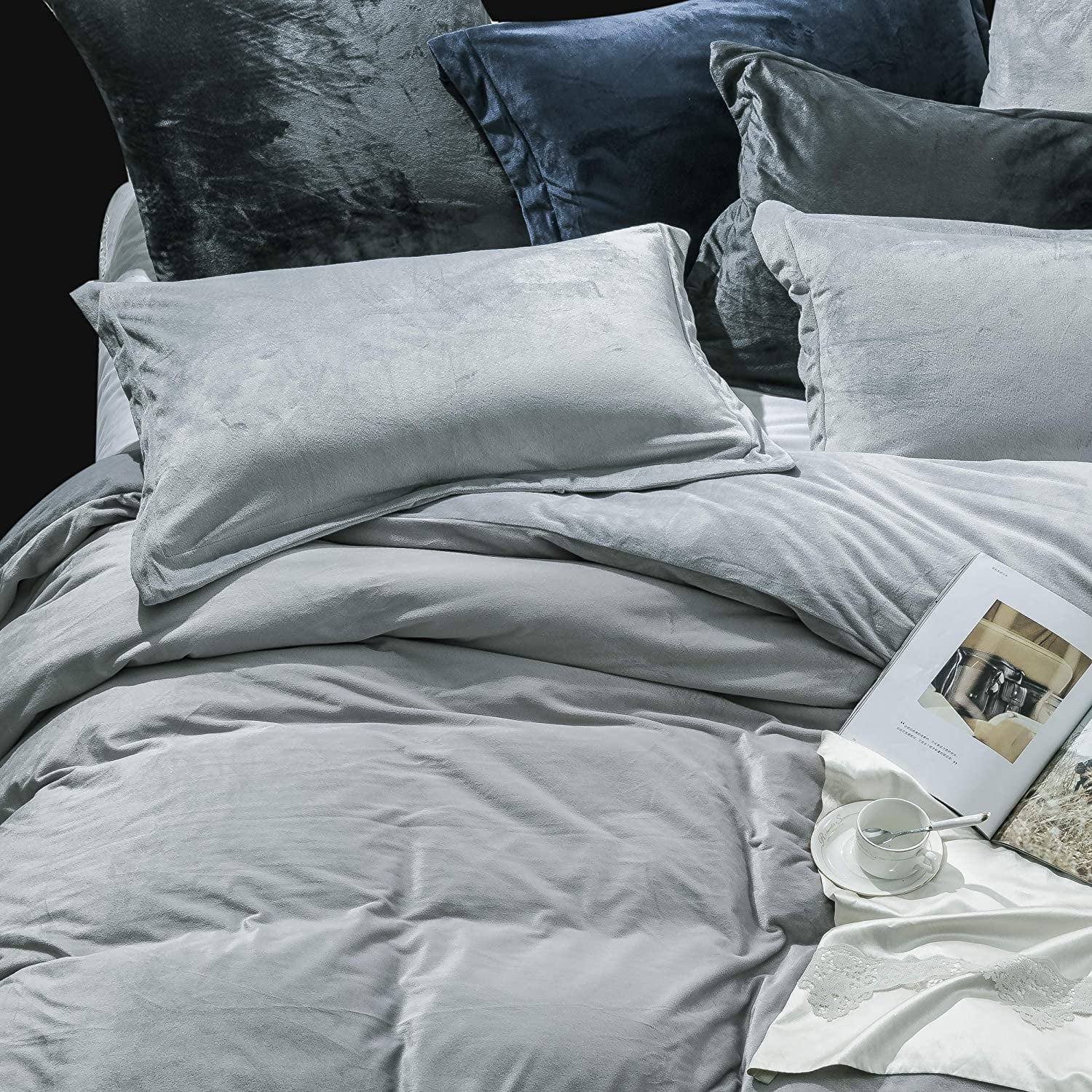 NTBAY 3 Piece Velvet Twin Duvet Cover Set with Zipper Closure and Corner Tie, Ultra Soft and Luxury Comforter Cover Set, 68"x90", Light Gray