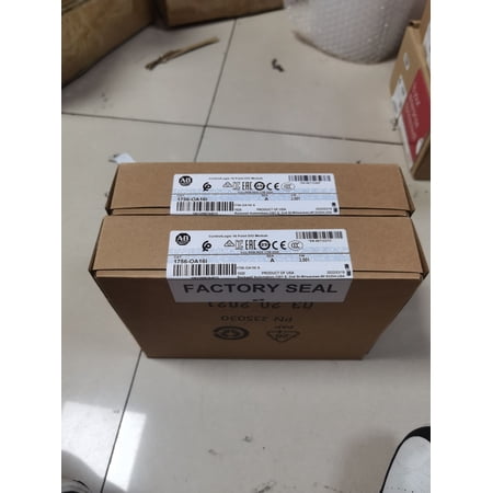 1PC New 1756-OA16I 16 Point D/O Module 1756OA16I