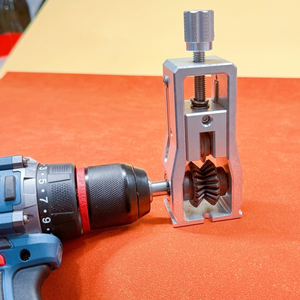 Efficient Wire Stripper Machine Hand Crank Wire Stripper Portable Wire Stripping Tool Simple to Use for Copper Recycling