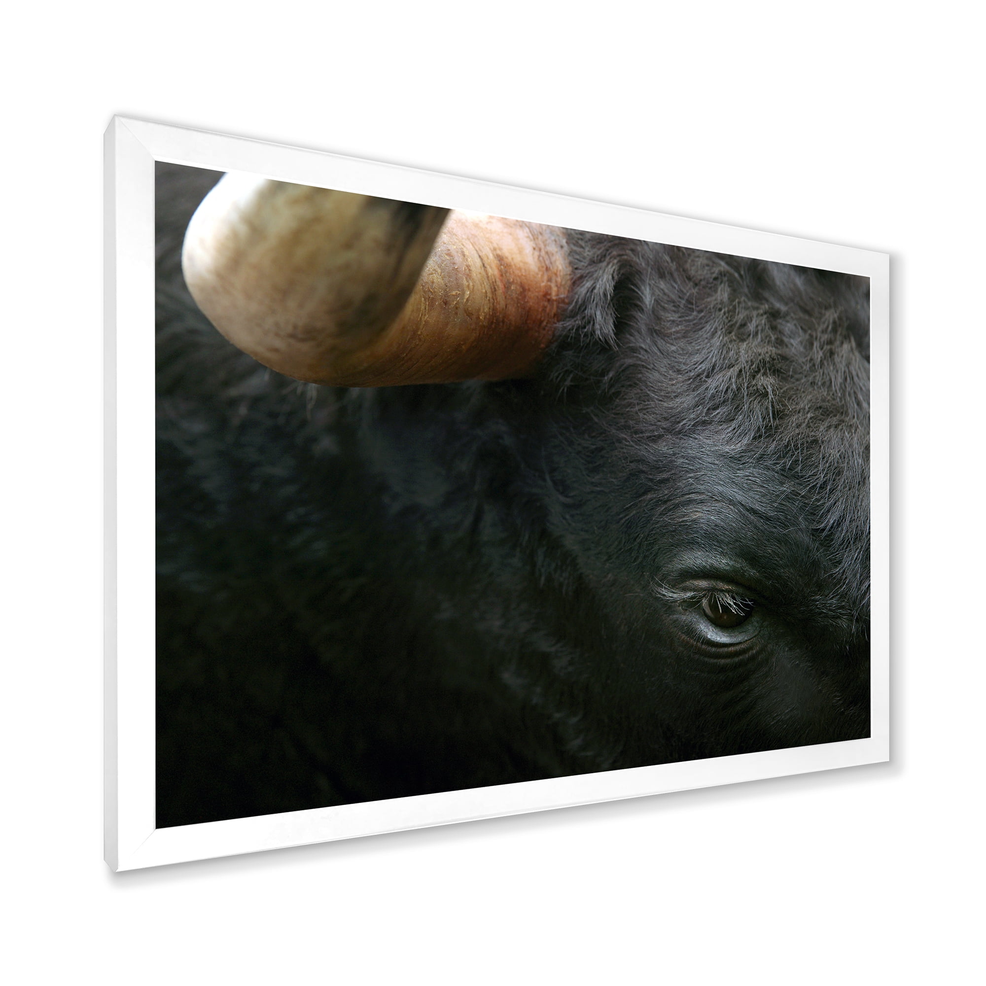 Designart 'Close-Up Of Eye Fighting Bull Head ' Farmhouse Framed Art Print
