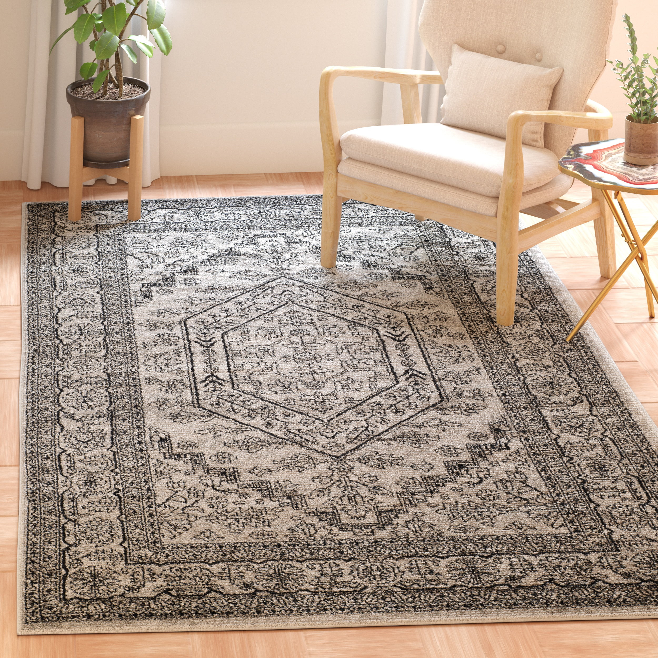 Safavieh Adirondack Xavier Oriental Area Rug, Silver/Black, 5'1" x 7'6"
