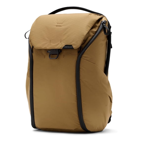Mochila Peak Design Everyday 30L Coyote MagLatch de doble acceso