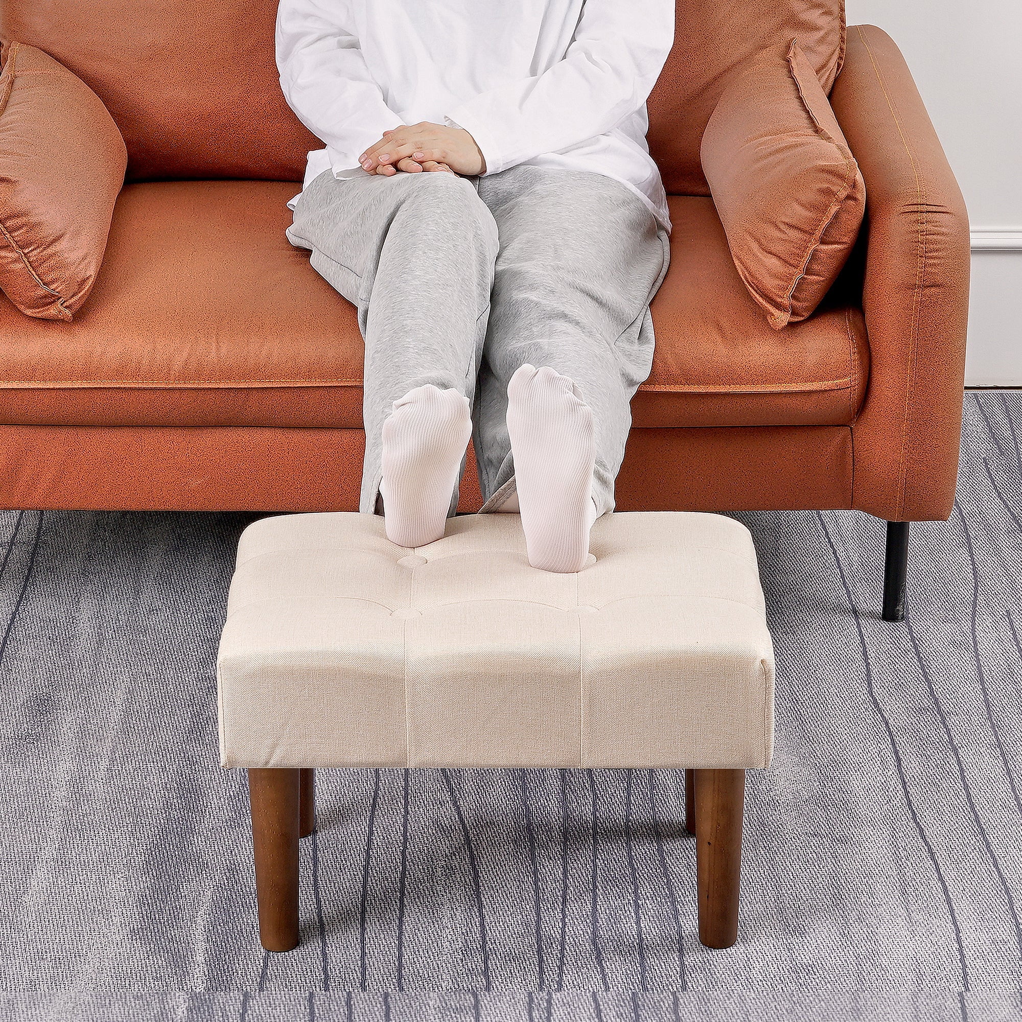 VECELO Small Tufted Foot Stool, Upholstered Footrest Ottoman with Legs, Fabric Rectangle Sofa Foot Rest for Living Room, Couch, Beige