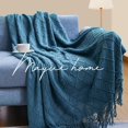 thumbnail image 3 of Manta para sofá, manta de punto suave y acogedora con pompón, manta decorativa ligera para sofá, silla, cama, viajes y sala de estar, para todas las estaciones, adecuada para mujeres, hombres y niños (51 x 67, verde azulado) brillar Electrónica, 3 of 5