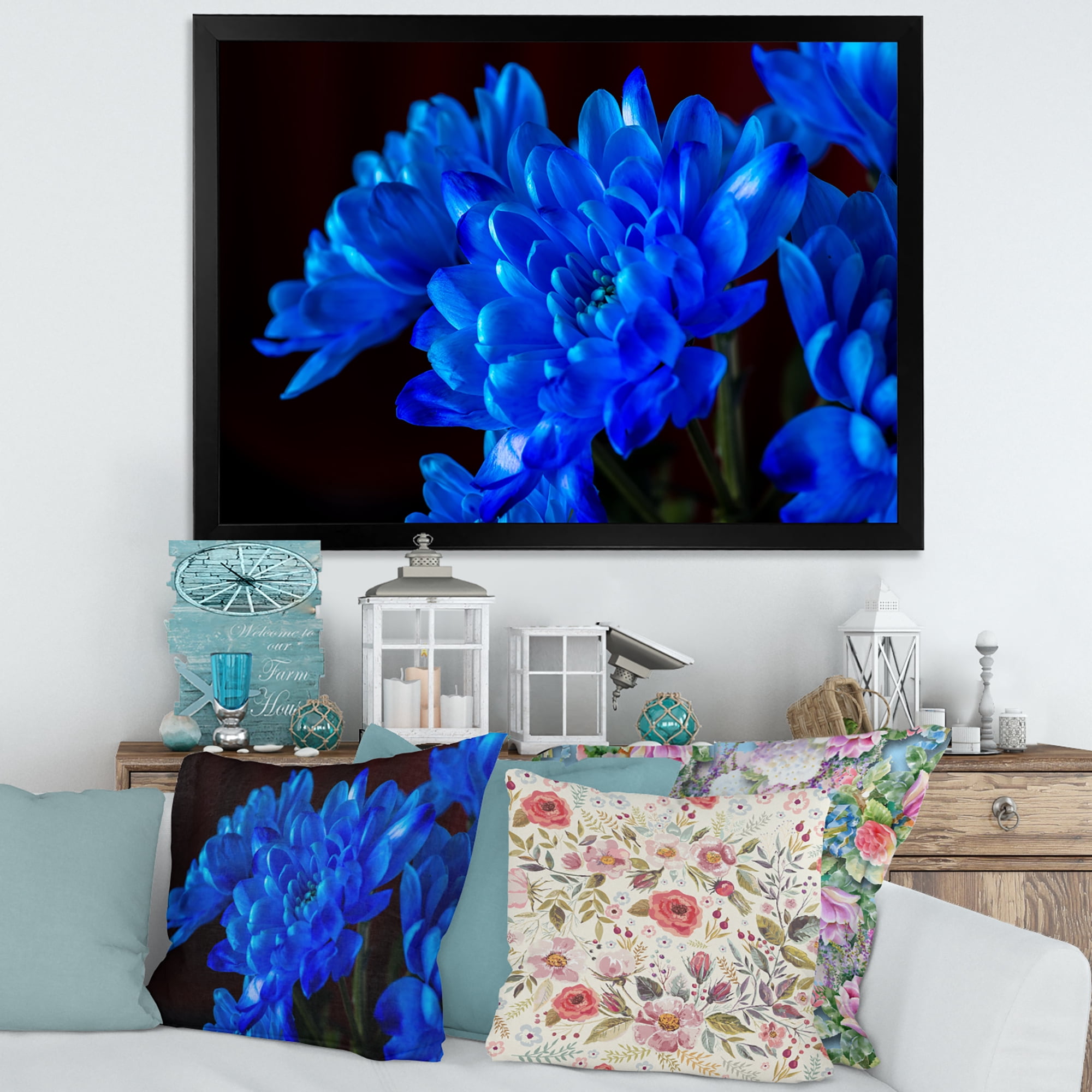 Designart 'Blue Chrysanthemum Flowers On Black Backround' Traditional Framed Art Print