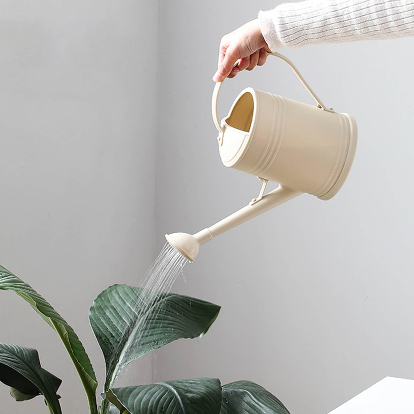 Watering Cans for House Garden Flower, Long Spout Water Can for Outdoor Watering 2 Gallon