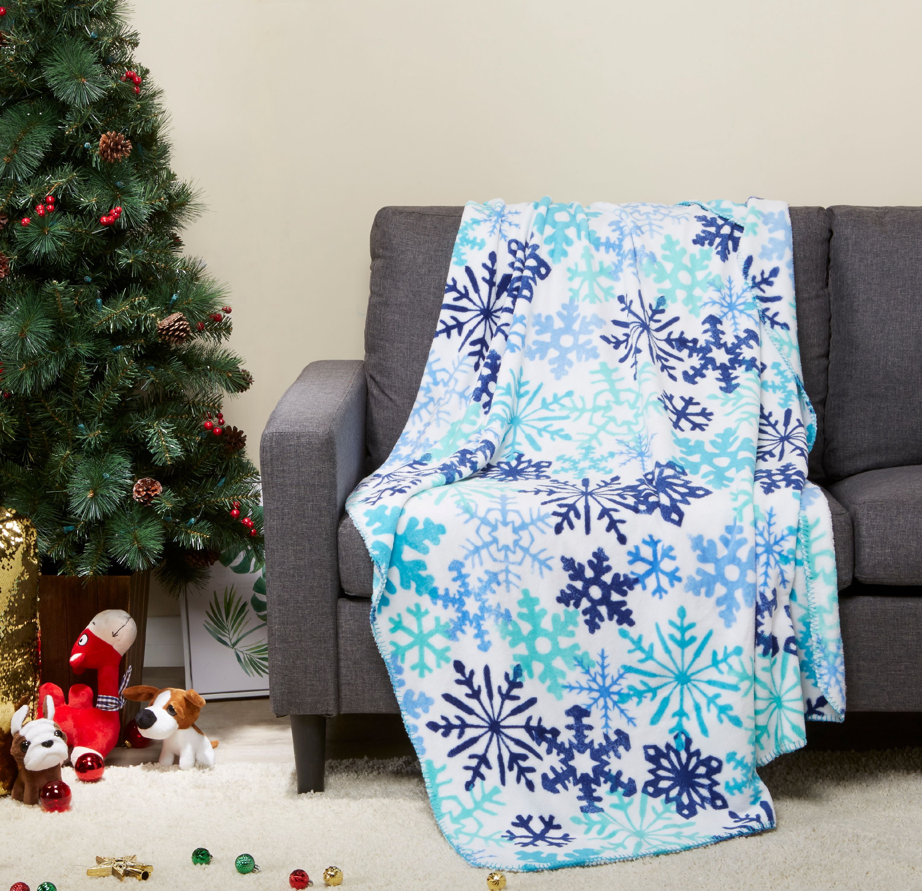 Mainstays Fleece Plush Throw Blanket, Set of 2, Snowflake