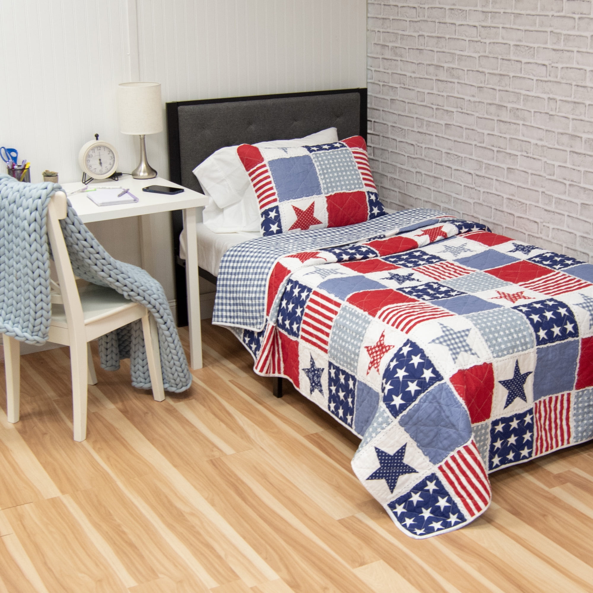 Donna Sharp Americana Star & Stripe 2PC Ragged Pieced Cotton Twin Quilt Set