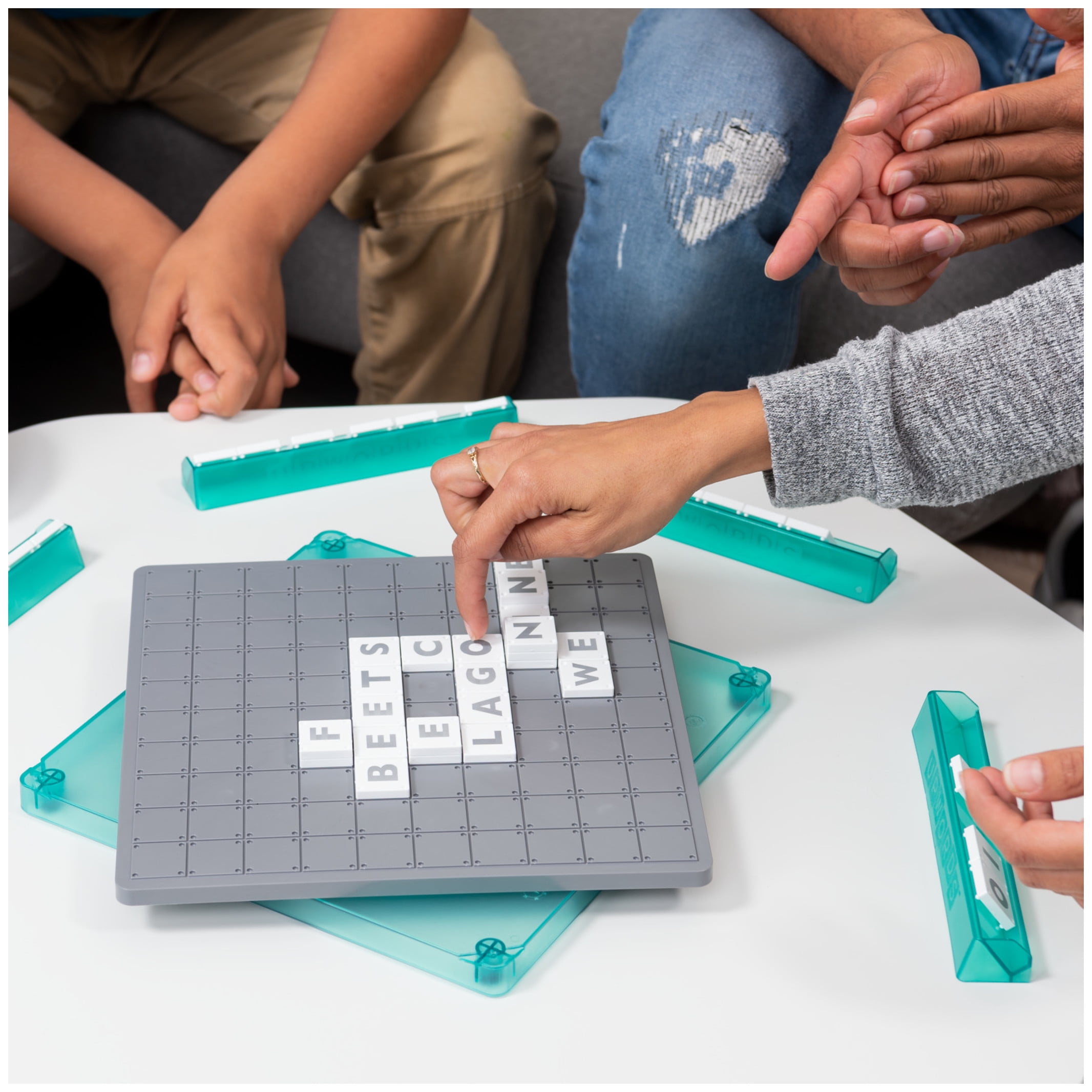 Spin Master Games, Upwords, The Quick Stacking Word Games, for Ages 8+