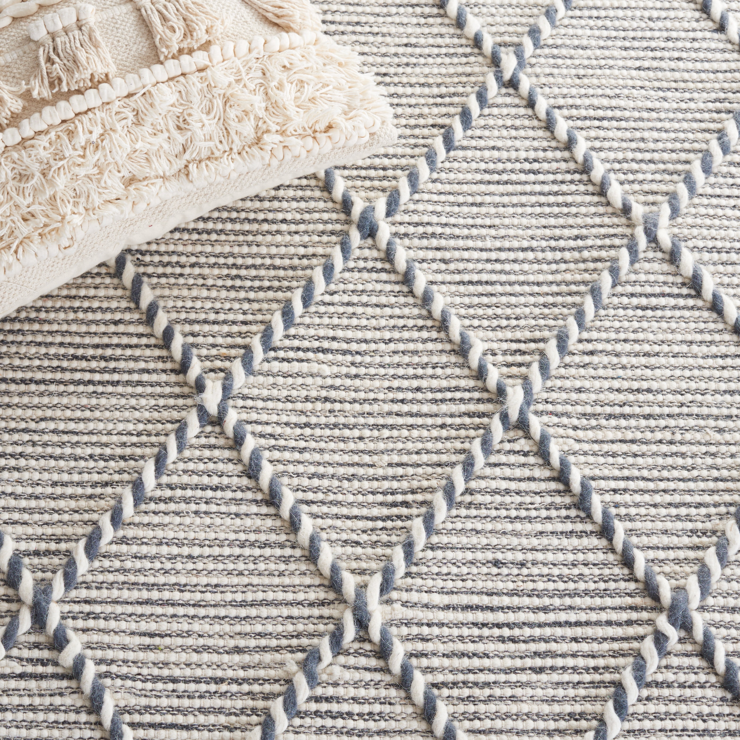 SAFAVIEH Vermont Westley Trellis Area Rug, Ivory/Denim, 8' x 10'