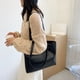 thumbnail image 4 of Bolsa Bolso de hombro retro de PU para mujer, bolsos de compras de gran capacidad (negro) JShteea Para Estrenar, 4 of 9