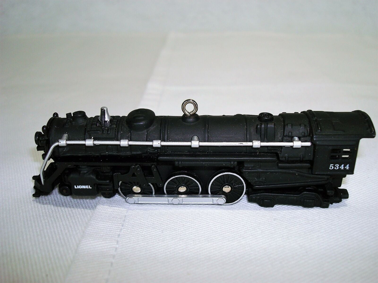 Lionel Train Hallmark Keepsake Ornament 700E Hudson Steam Locomotive 