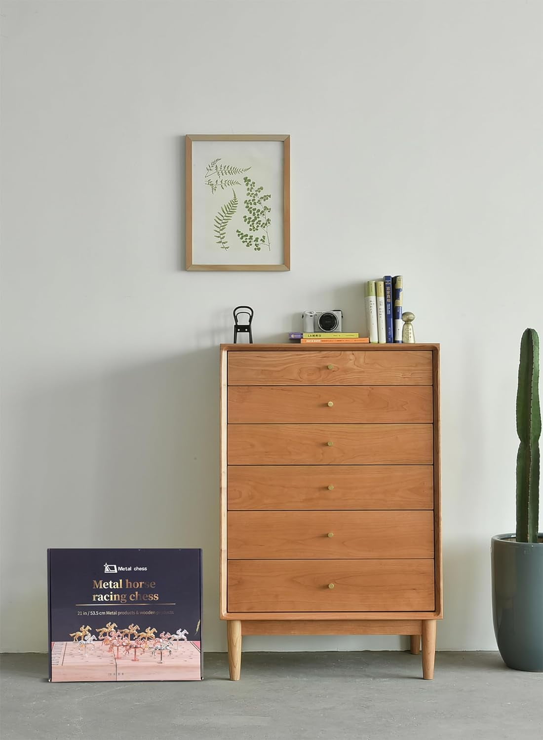 Horse Race Board Game, Horse Racing Game, Board Game Set Foldable and Portable with 2 Sets of Cards, 2 Dice, and 12 Metal Horses (1-Pack)