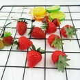 thumbnail image 3 of Simulación de modelo de fresa, decoración de fruta falsa de plástico, accesorios de fondo para fotografía, materiales de decoración DIY, 50 piezas, 3 of 5