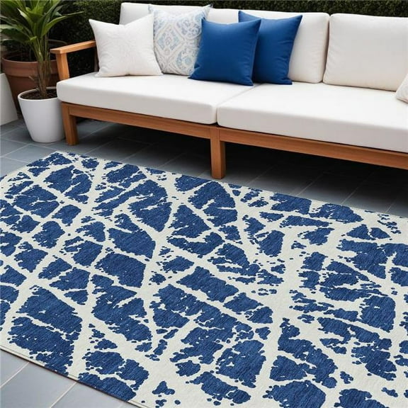 HomeRoots 559637 8 x 10 ft. Blue & White Abstract Washable Non Skid Indoor Outdoor Rectangle Machine Woven Area Rug