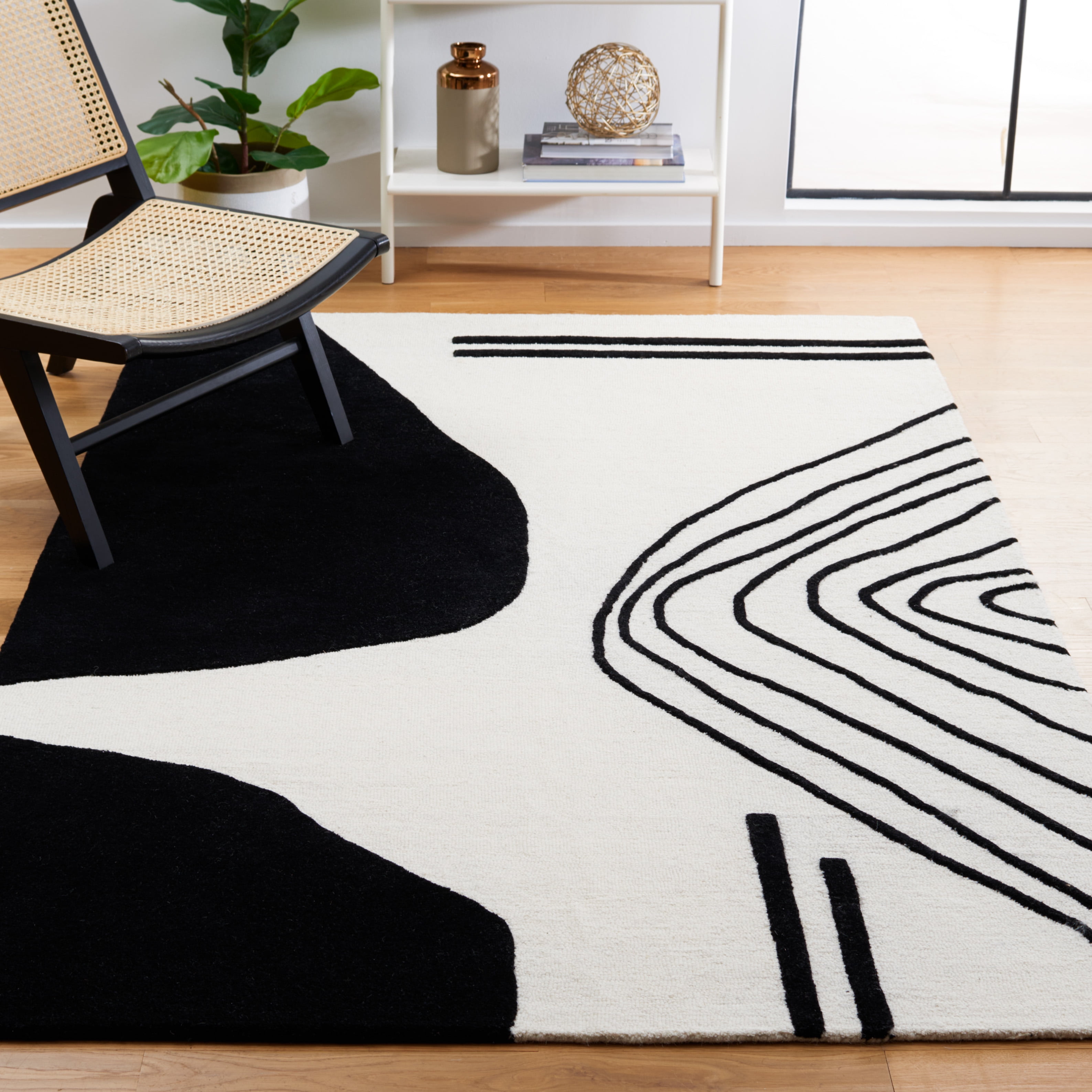 SAFAVIEH Rodeo Drive Dusan Abstract Area Rug, Ivory/Black, 2'3" x 4'