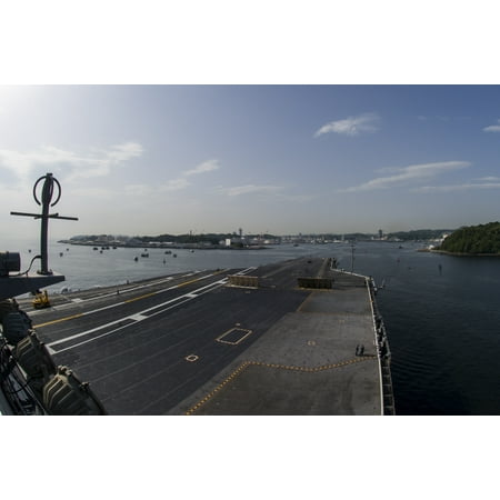LAMINATED POSTER The Nimitz-class aircraft carrier USS George Washington (CVN 73) transits Tokyo Bay as it prepares t Poster Print 24 x