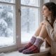thumbnail image 5 of Calcetines de Invierno para Adultos | Forro Polar Grueso con Tacto de Lana de Cordero | Suela de Silicona Antideslizante | Cierre de Botón Ajustable | Tallas Unisex 5-12 | Pantuflas Acogedoras para E, 5 of 6