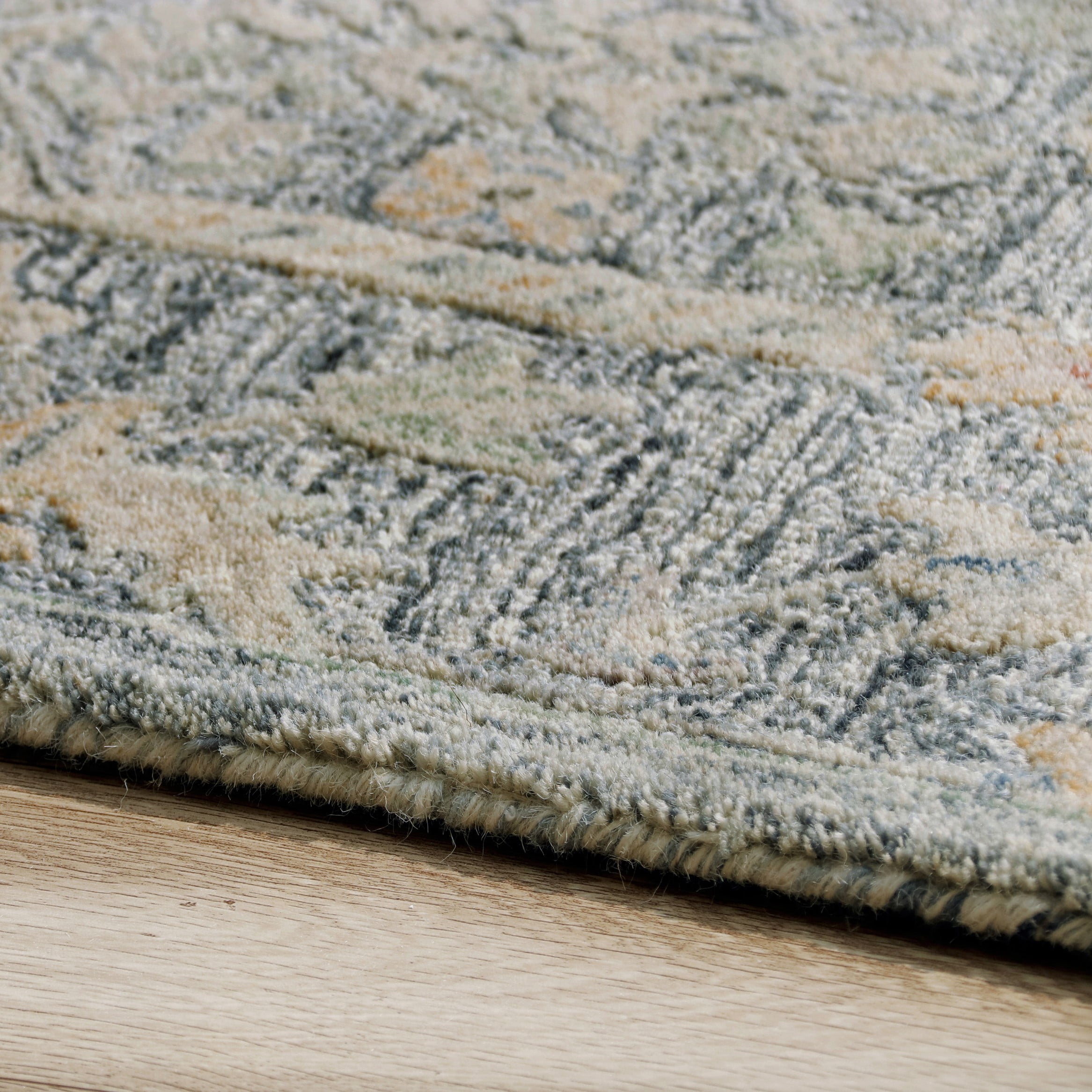 LR Home Viane Blythe Blue/Taupe Vintage Floral Wool Area Rug, 7'9" x 9'9"