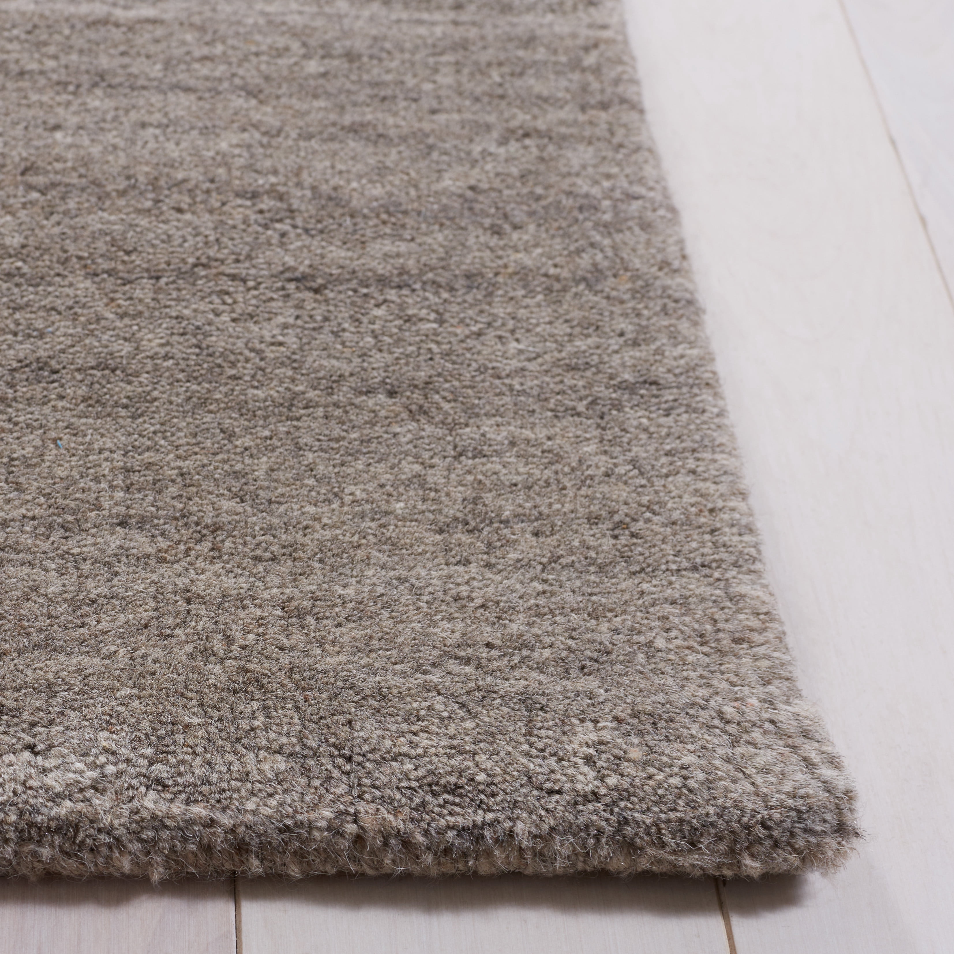 SAFAVIEH Himalaya Vince Striped Area Rug, Pewter, 9' x 12'