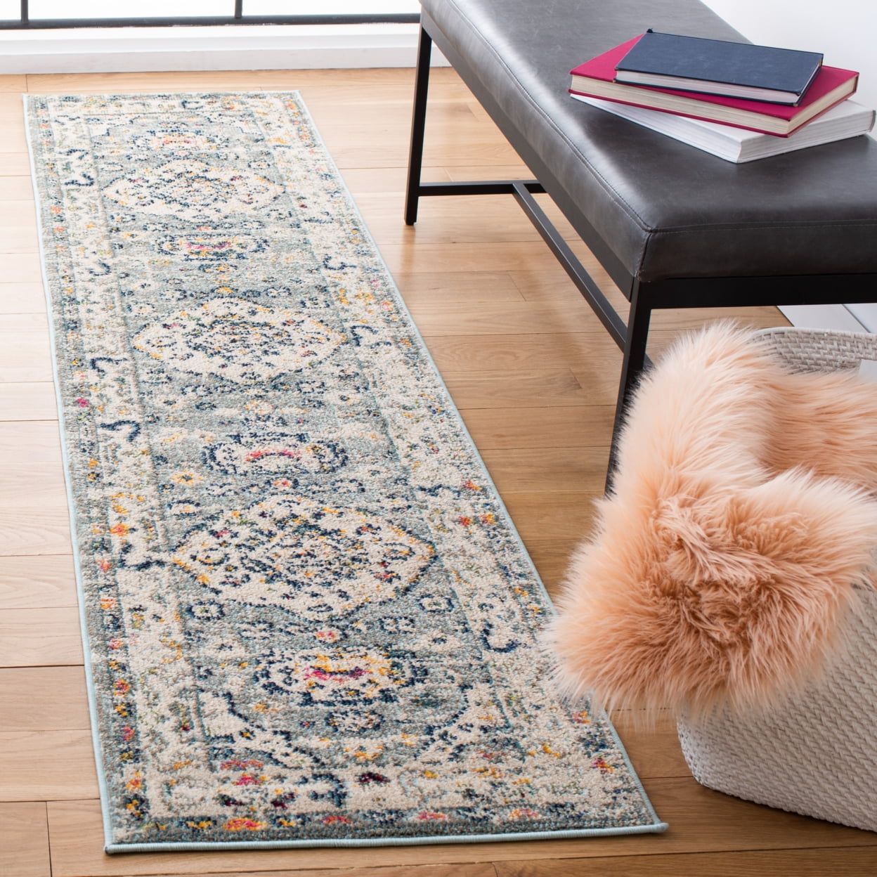 SAFAVIEH Madison Trenton Vintage Traditional Area Rug, Grey/Ivory, 6'7" x 6'7" Round