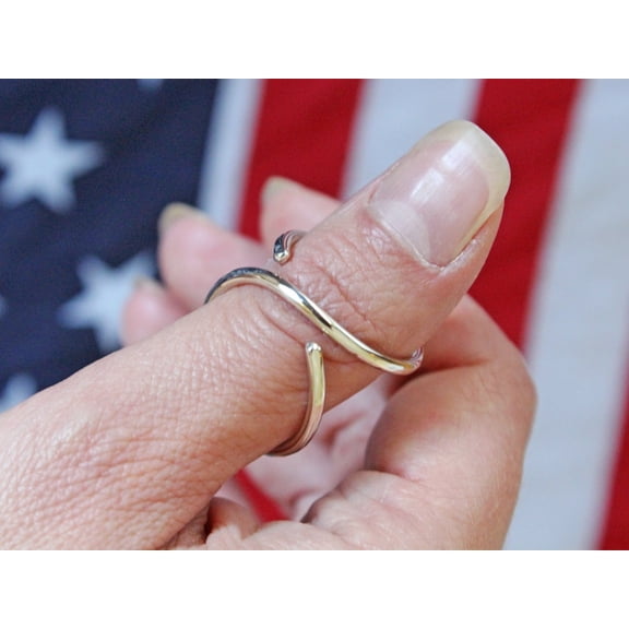 Silver Arthritis Splint Ring, Adjustable Trigger Thumb Ring, Hammered Mallet Finger Brace, Titanium, Brass & Bronze Support Ring for Pain Relief Ring Size- 9