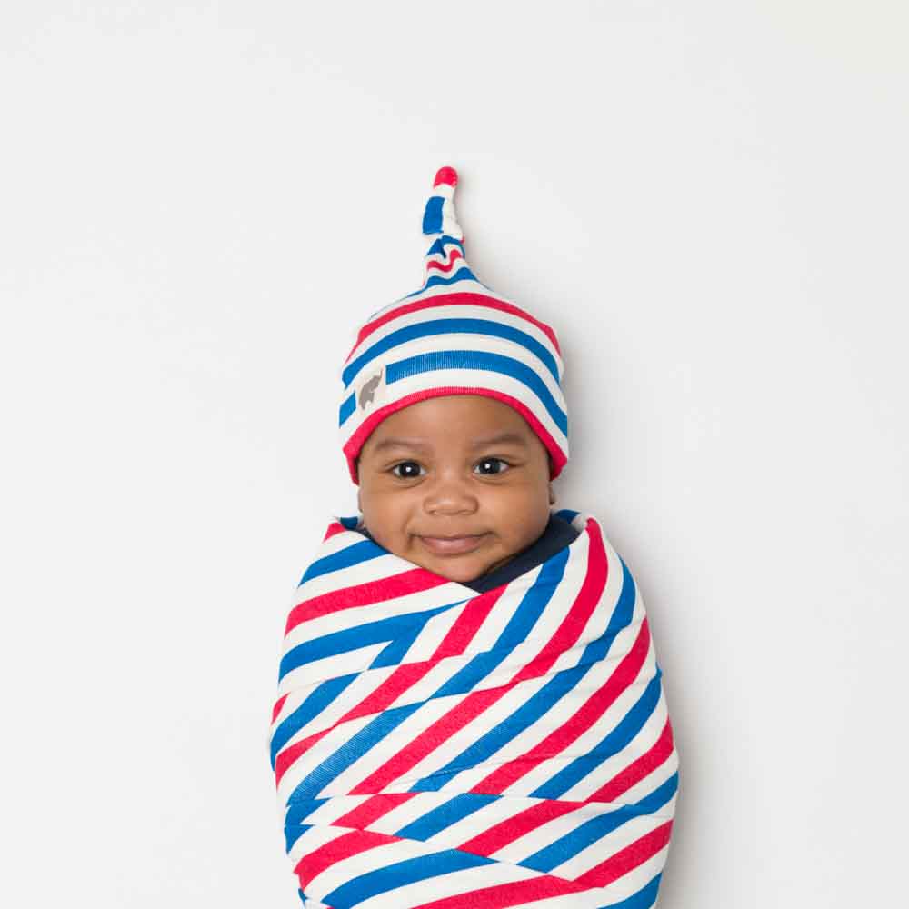 M+A by Monica + Andy Baby First Hello Cuddle Box Blanket + Cap Organic Gift Set - image 4 of 10