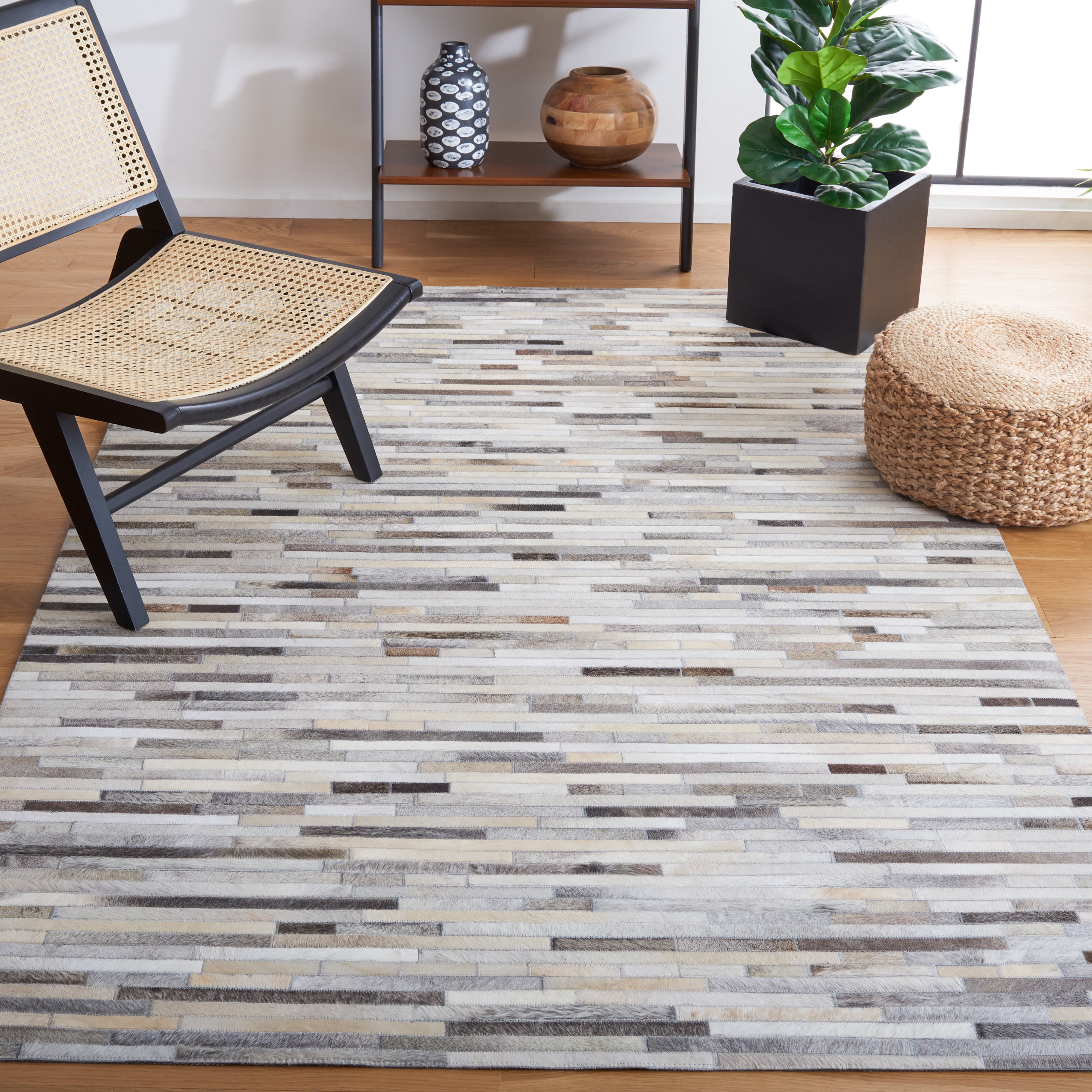 SAFAVIEH Studio Leather Kenyon Striped Area Rug, Ivory/Grey, 4' x 6'