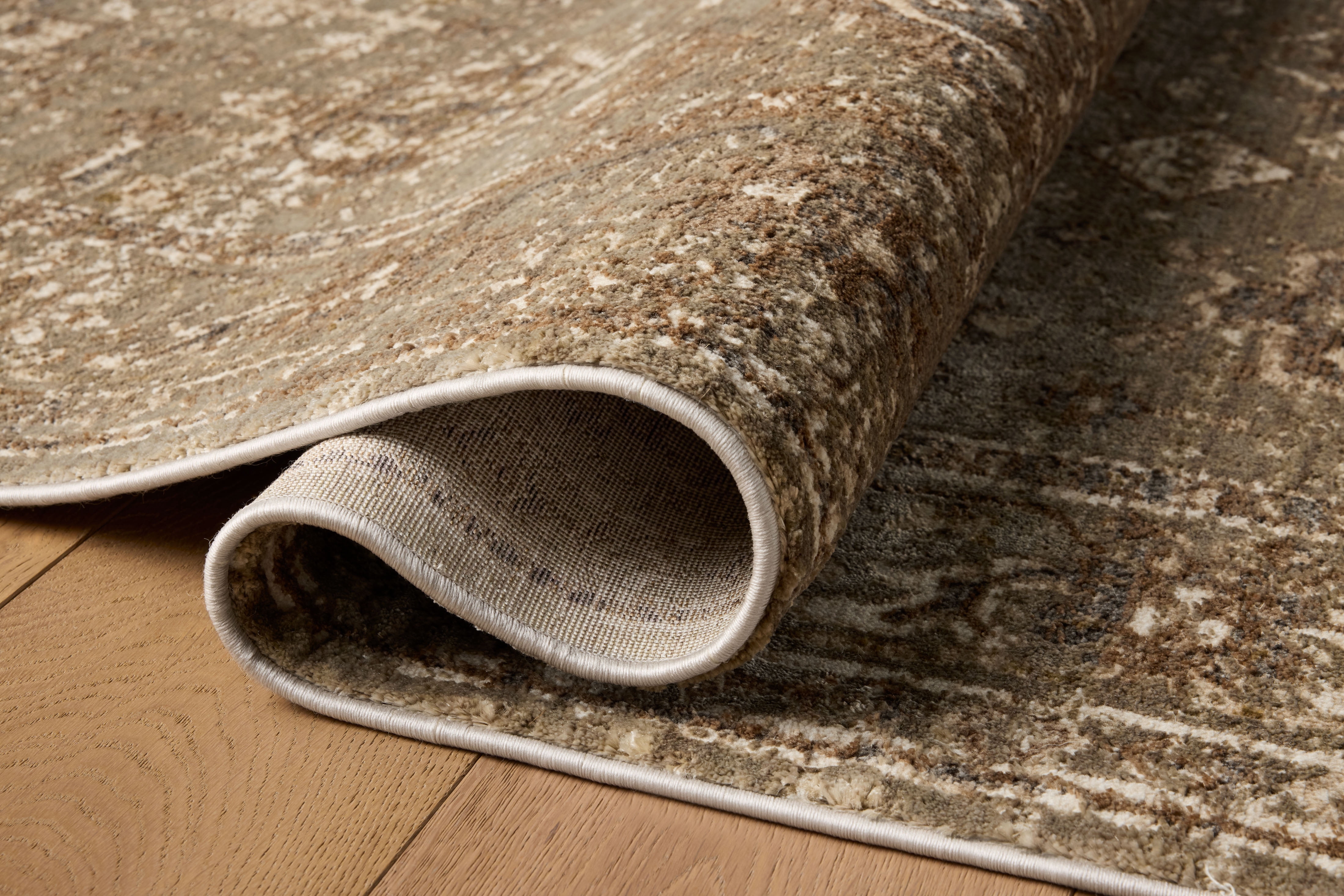 Loloi Haywood Sage / Earth 2'-3" x 3'-11" Area Rug