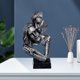 thumbnail image 4 of Escultura abstracta Abstracto Besos Amante Escultura Estatuilla Gabinete Estante Decoración Gris Oscuro Magideal Escultura abstracta, 4 of 7