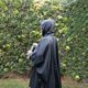 thumbnail image 2 of Poncho de lluvia impermeable, capa de lluvia para exteriores para hombres y mujeres, poncho de lluvia con bolsillos impermeables y rayas reflectantes para acampar, hacer caminatas, 2 of 5