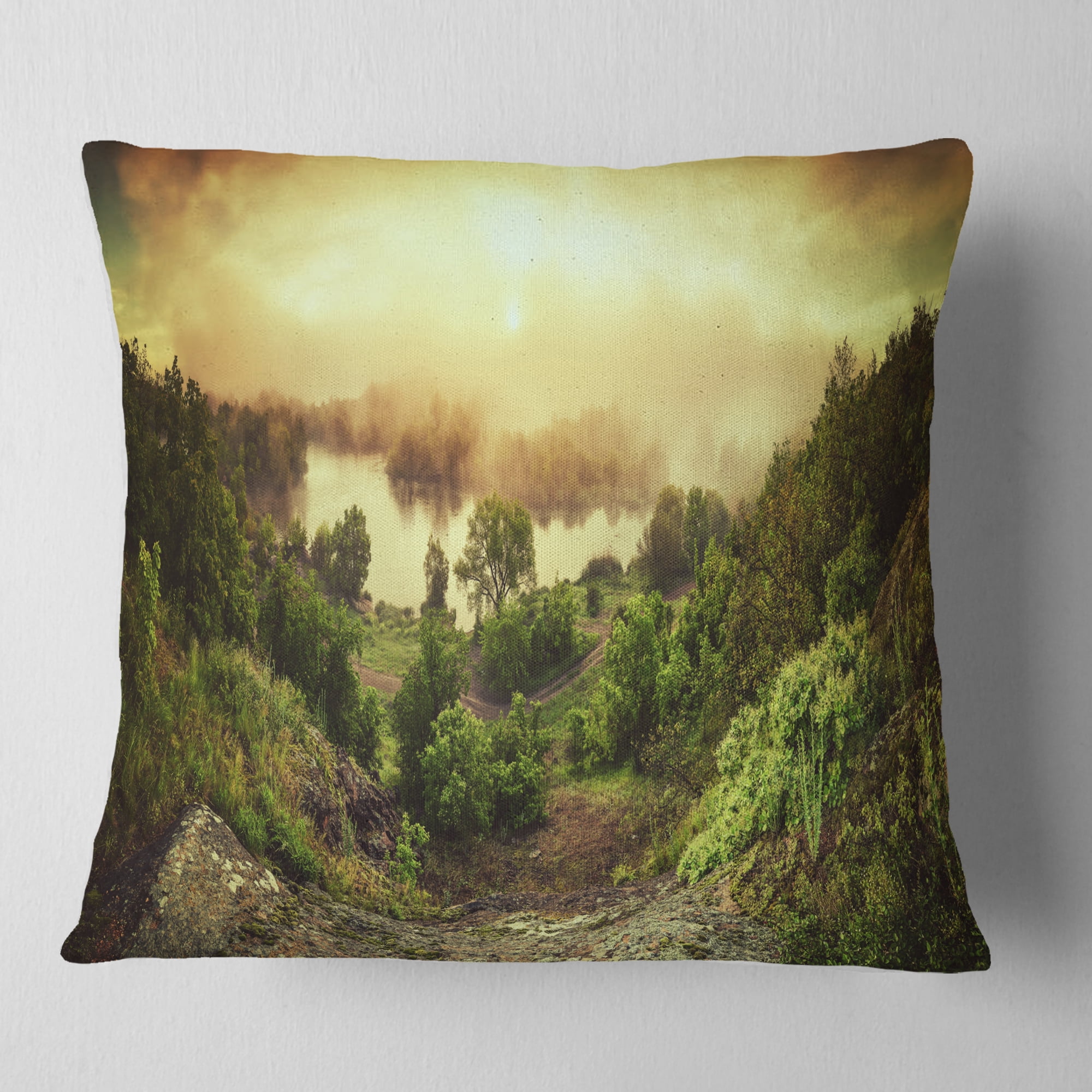 Designart Vintage Raising - Landscape Photography Throw Pillow - 16x16