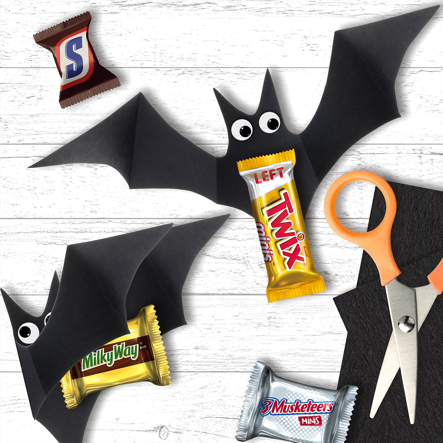 Mars Mixed Snickers, Twix, Milky Way & 3 Musketeers Minis Halloween Candy Assortment, 70 Ct Bulk Bag
