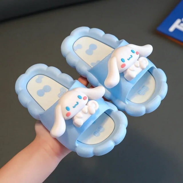 Sandalias Kawaii Sanrio de dibujos animados para niños, chanclas impermeables de Hello Kitty, regalos creativos de Anime, Cinnamoroll, Verano