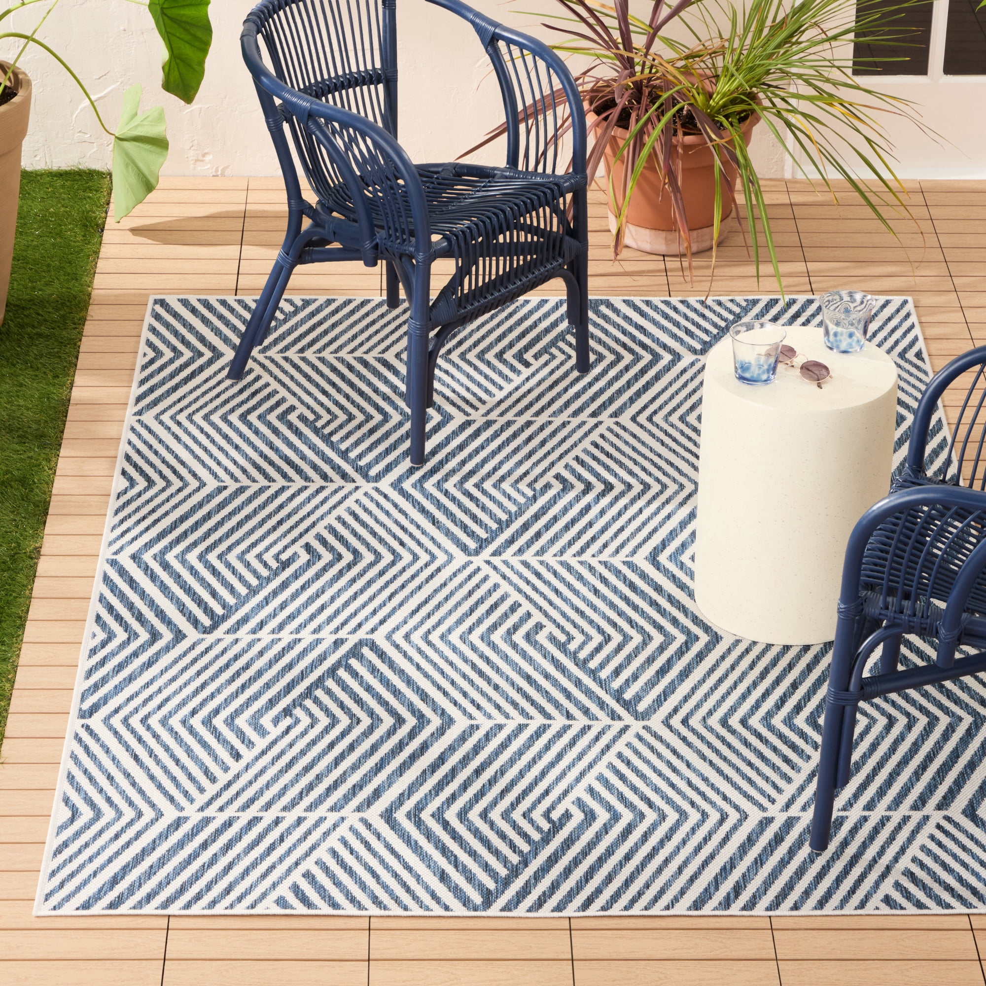 NICOLE MILLER NEW YORK Patio Country Ombre Geo Indoor Outdoor Area Rug, UV Fade Resistant, Low Pile, Navy Blue/Cream, 6'6"x9'2"