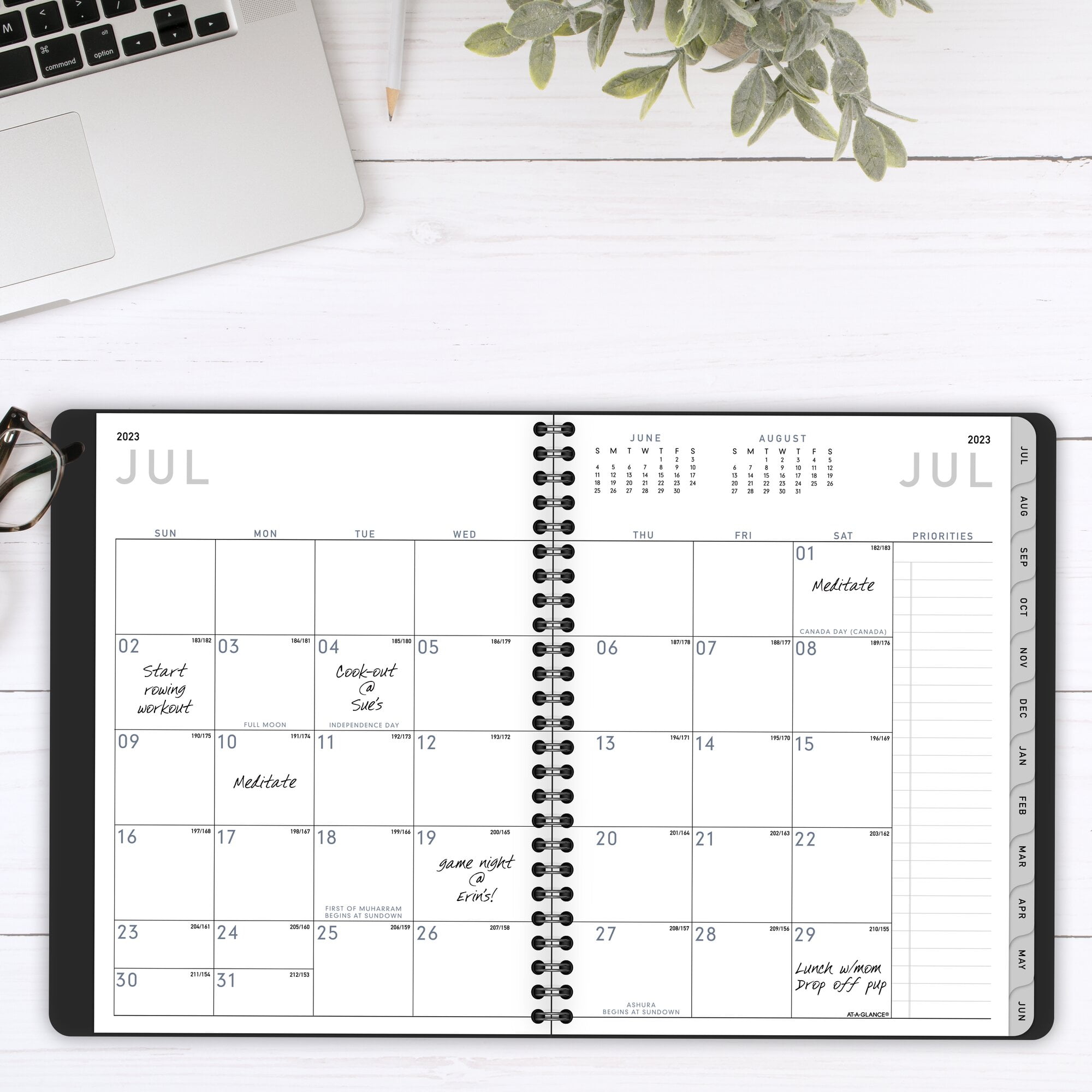 AT-A-GLANCE Contemporary Lite Academic 2023-2024 Weekly Monthly Planner Black