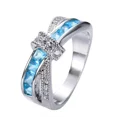 thumbnail image 2 of wholesale Anillo de plata de ley 925 Hermosa y bonita moda Anillo de bodas Fiesta Color oro blanco Mujeres Piedra Cristal Joyer铆a para mujer, 2 of 2