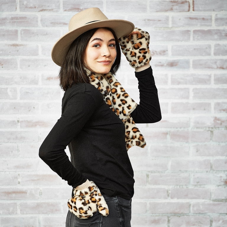 Tickled Pink Women display picture 1