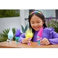 thumbnail image 4 of DreamWorks Trolls Band Together – Petite poupée – Viva, 4 of 6