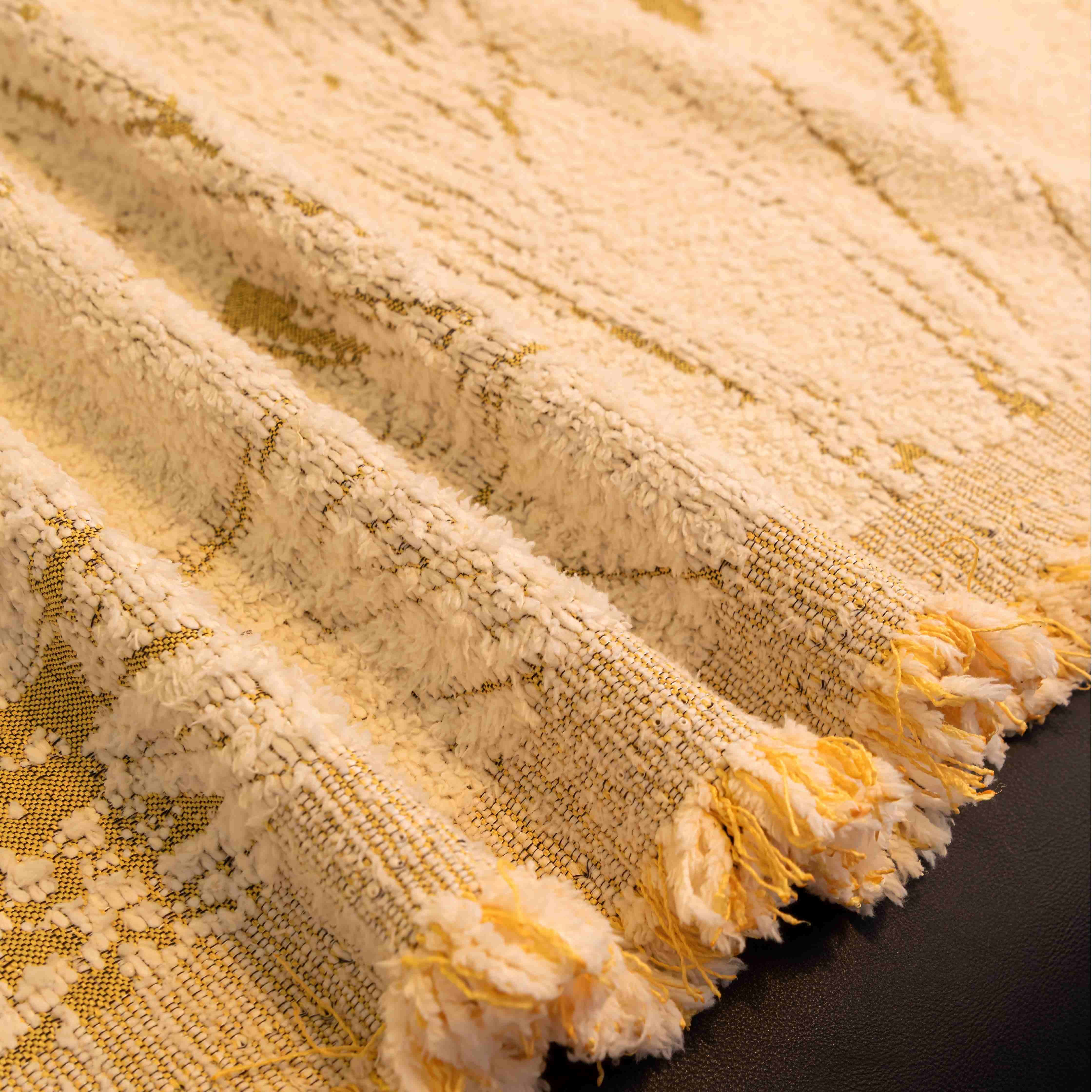 NAYOROOM Artistic Yellow White Sunflower Couch Cover, Chenille Sofa Cover Slipcover Sofa Towel Furniture Cover（71"x 118"）