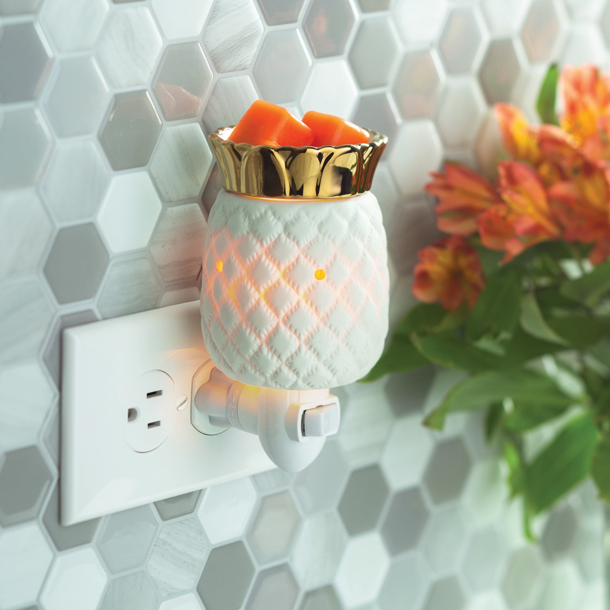 Candle Warmers Etc Pluggable Fragrance Warmer, Pineapple