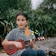thumbnail image 1 of Juguetes de piscina, juguetes para bebés, juguetes para niños pequeños, guitarra para niños, ukelele, instrumento musical para principiantes de 16 pulgadas con 4 cuerdas, mini guitarra para mejorar la, 1 of 7