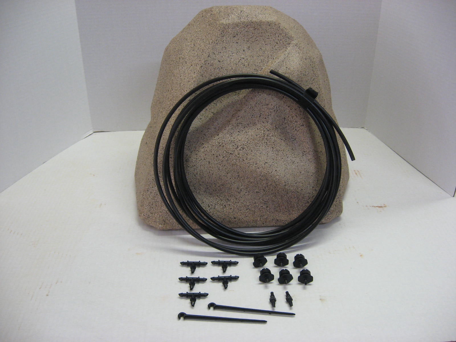 Watering Rock Portable Automatic Irrigation Drip System Sandstone