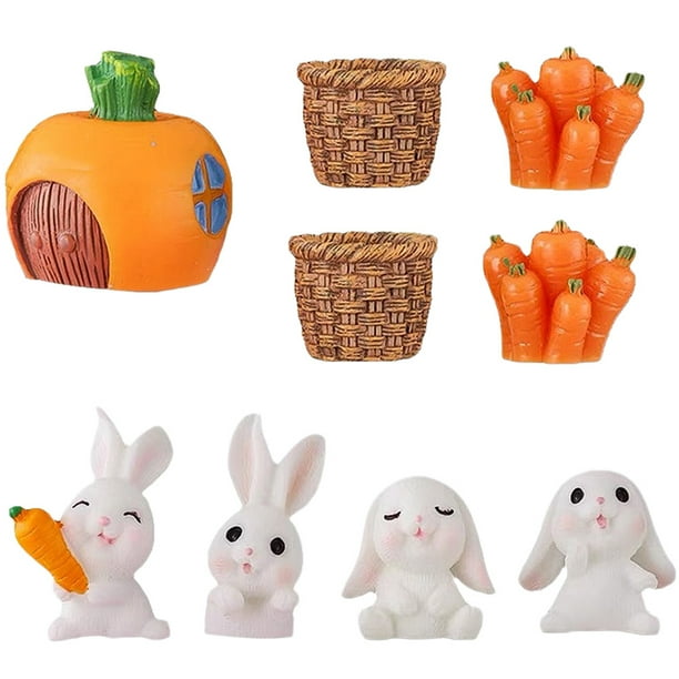 KAKOWELY 9 figuras de conejo en miniatura, cesta de paja en miniatura, figura de zanahoria, decoración para fiesta de Pascua