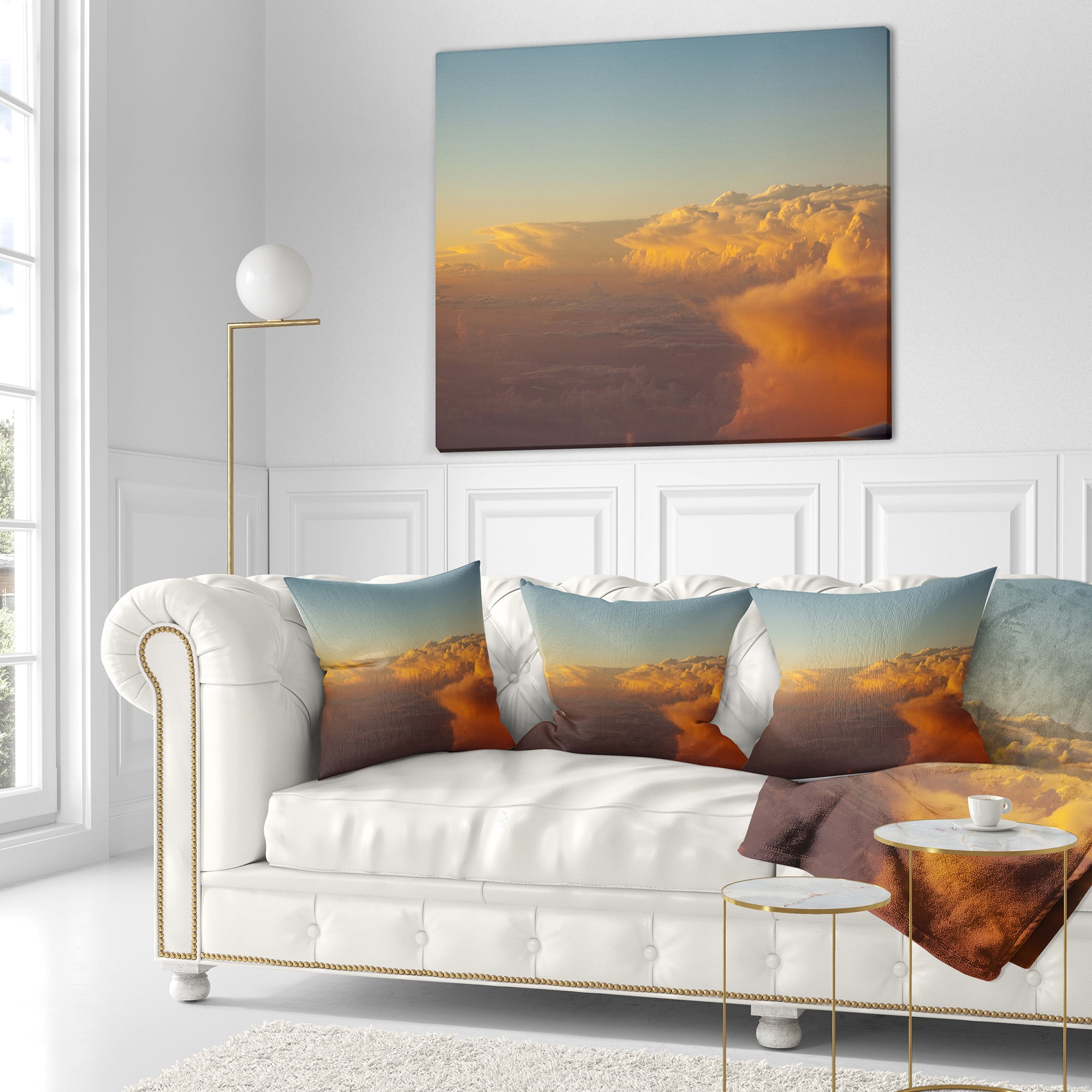 Designart Solotful Sunset in Sky Cloudscape - Seascape Throw Pillow - 18x18