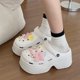 thumbnail image 4 of Lindos accesorios de dibujos animados para hacer uno mismo, zapatos con agujeros para mujer, sandalias de plataforma de moda de verano, zapatos de jardín de EVA para exteriores, zapatillas de playa, 4 of 4