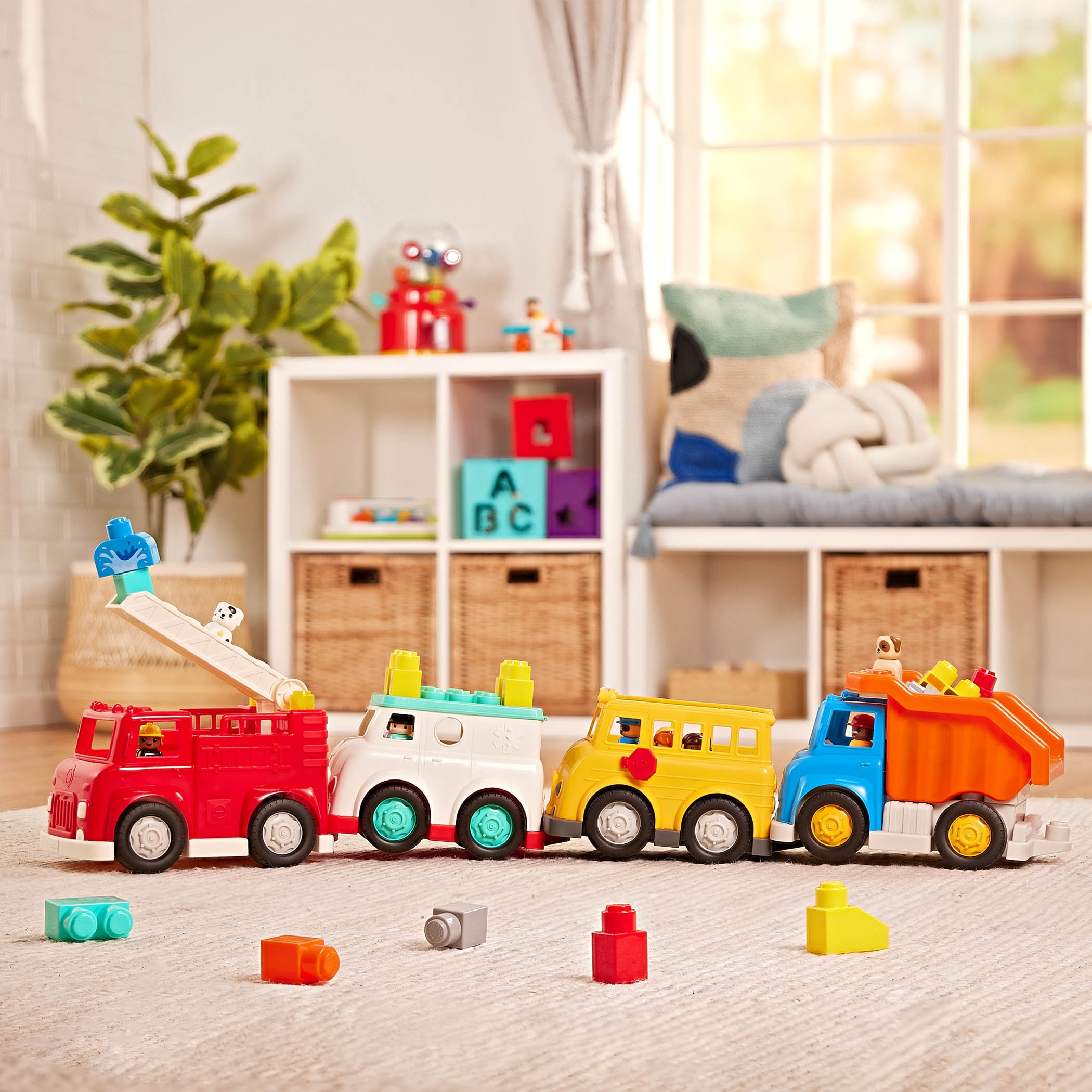 Battat Fire Engine Red Toy Truck with 13 Blocks and 2 Figurines, Toddler and Preschool Toys