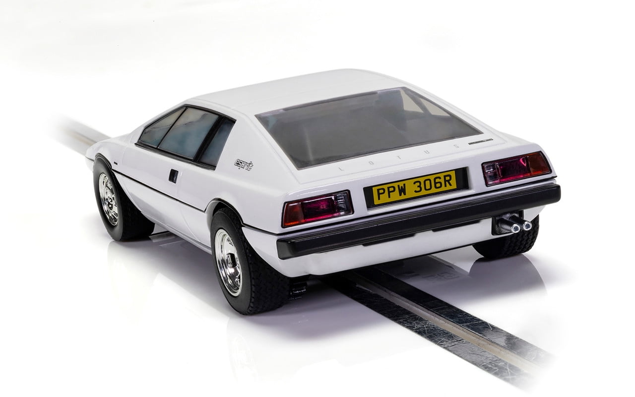 Scalextric 1/32 Lotus Esprit S1 – James Bond "The Spy Who Loved Me" C4